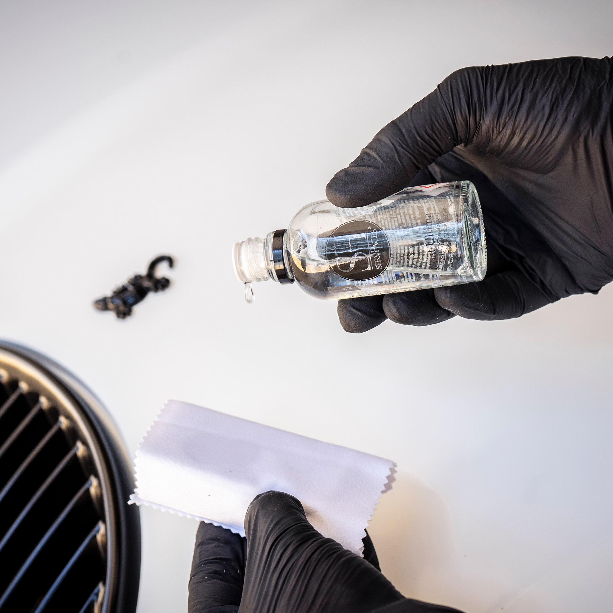 servFaces Coat Ultima - для грязеотталкивающего и легкого в уходе покрытия поверхности с длительной защитой